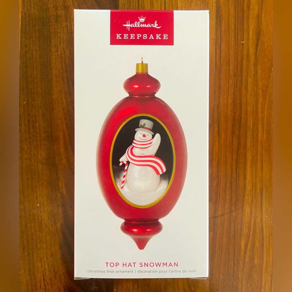 New unopened Keepsake Hallmark Ornament 2022